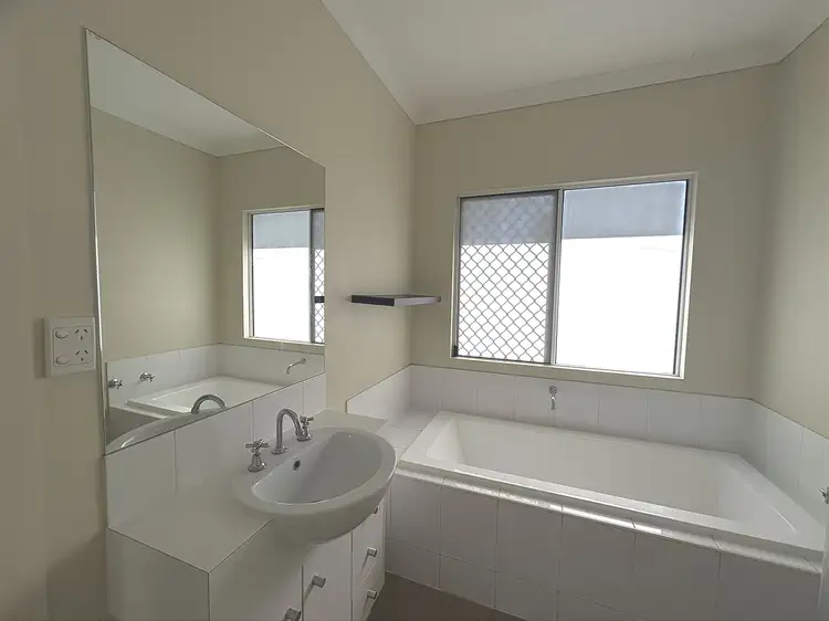 Fifth view of Homely house listing, 11 Yarra Crescent, Kelso QLD 4815