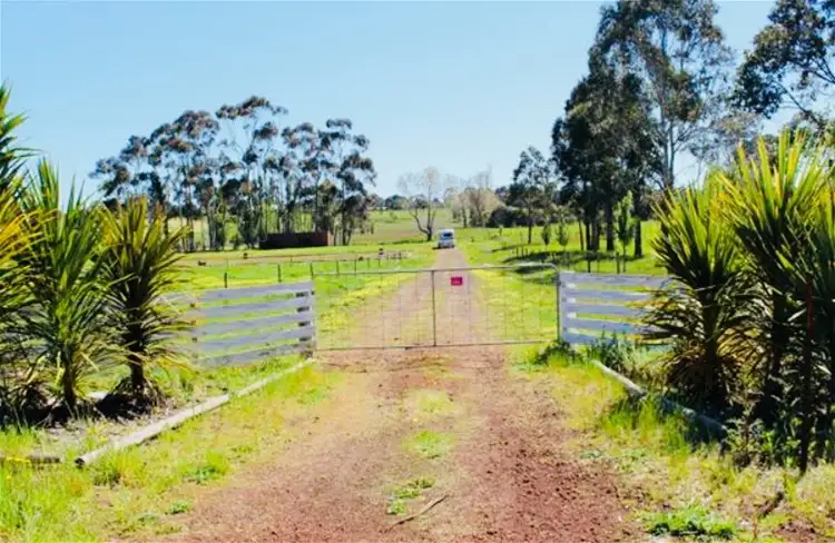 Main view of Homely rural property listing, 1/51 Petschels Lane, Hamilton VIC 3300
