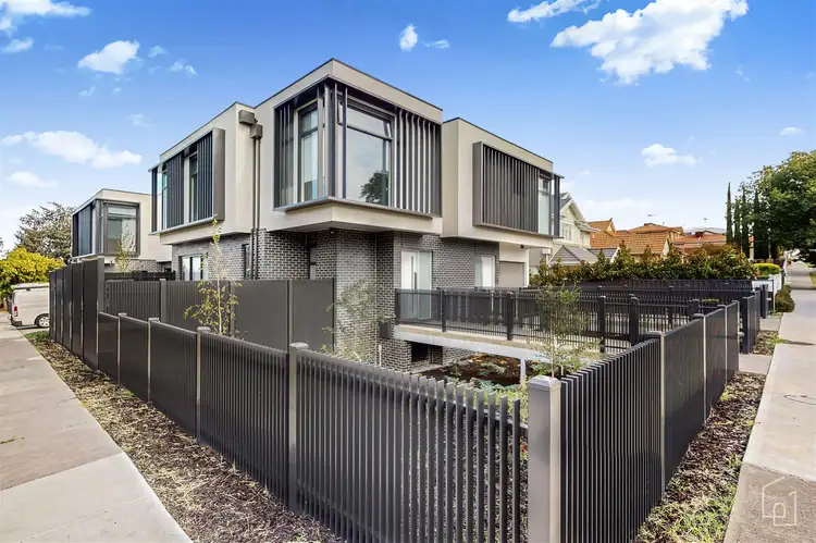 107 Spencer St, Essendon VIC 3040