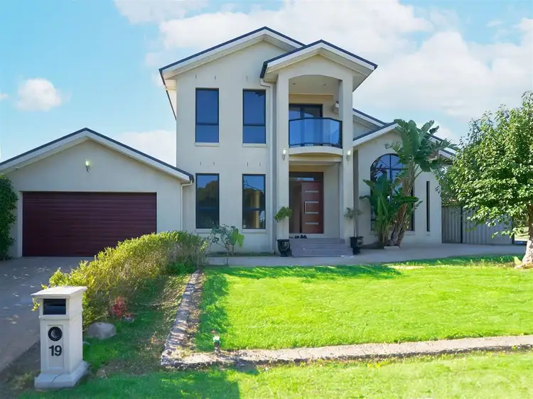 19 Ritz Street, Vermont South VIC 3133