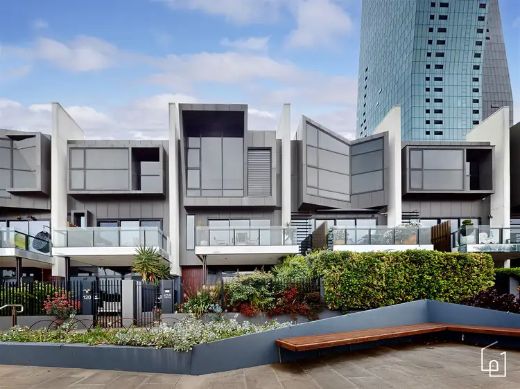 128 Newquay Promenade, Docklands VIC 3008
