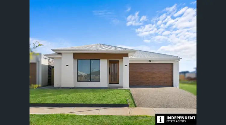7 Dibiase grove, Thornhill Park VIC 3335