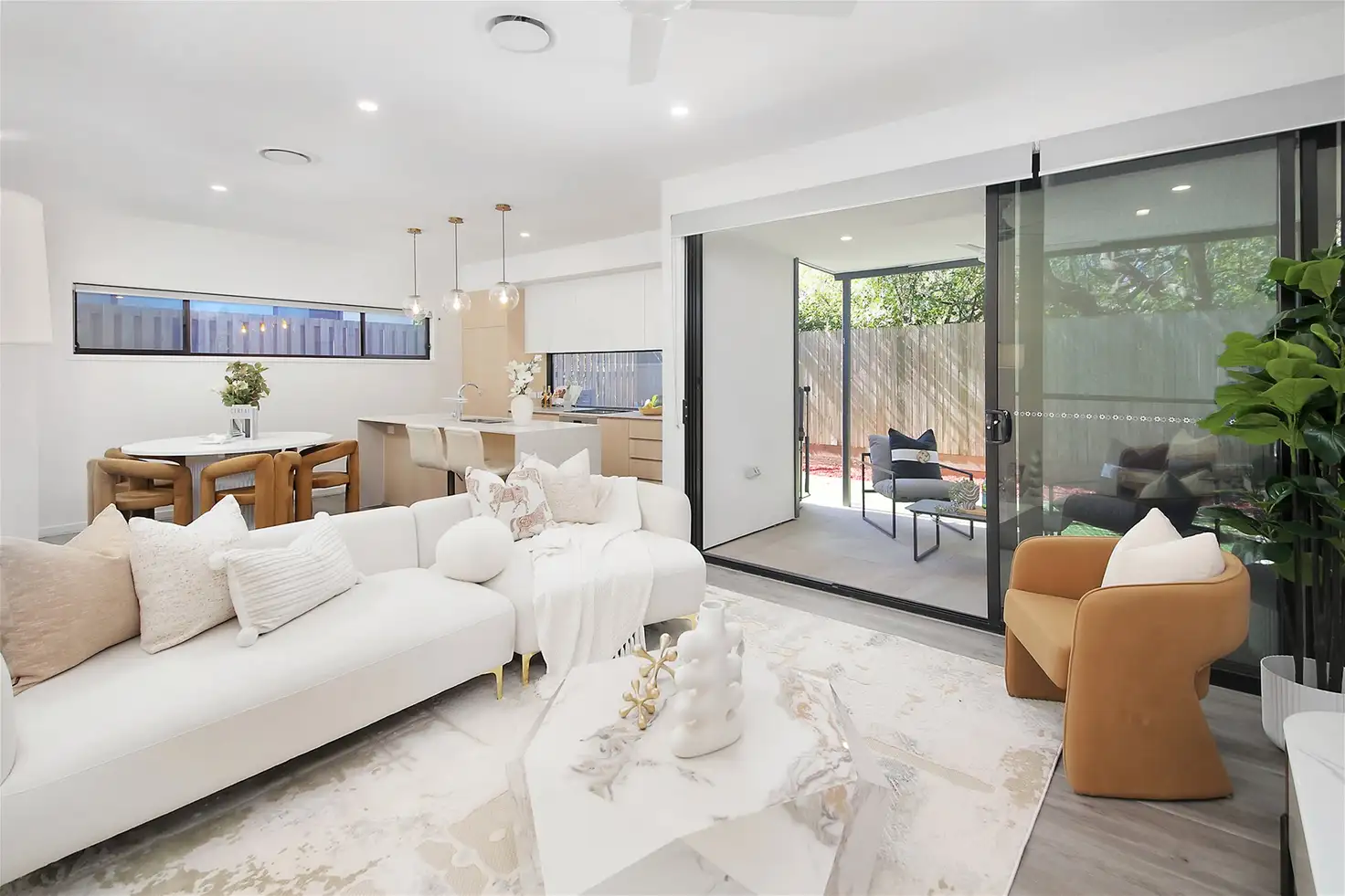 Main view of Homely townhouse listing, 19/188 Meadowlands Road, Carina QLD 4152