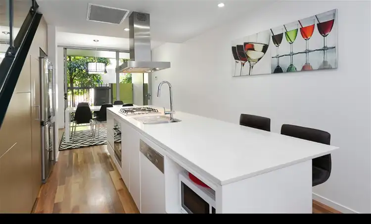 4w/28 Cordelia St, South Brisbane QLD 4101