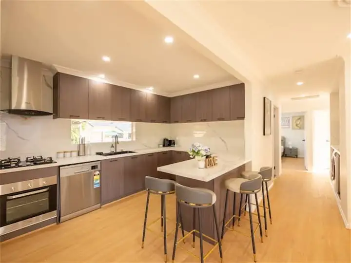 11 Moorgate street, Macgregor QLD 4109