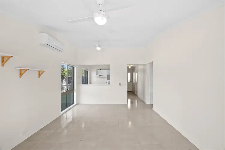 Fifth view of Homely villa listing, 9/30 Weller Road, Tarragindi QLD 4121