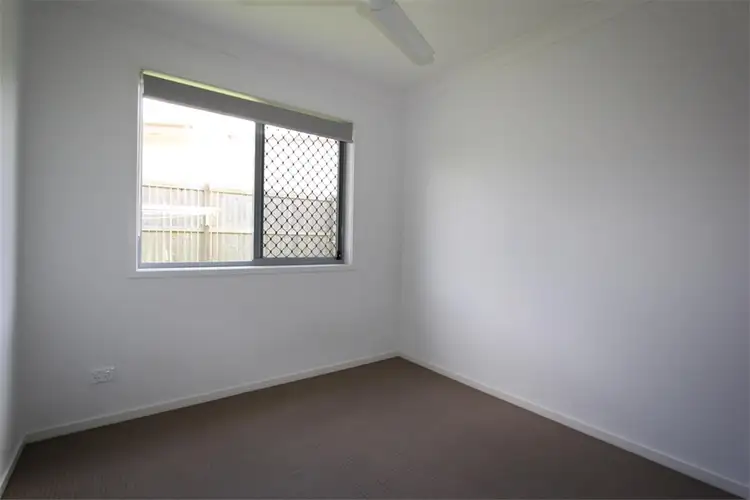 Fifth view of Homely house listing, 2/16 Appian Way, Loganlea QLD 4131