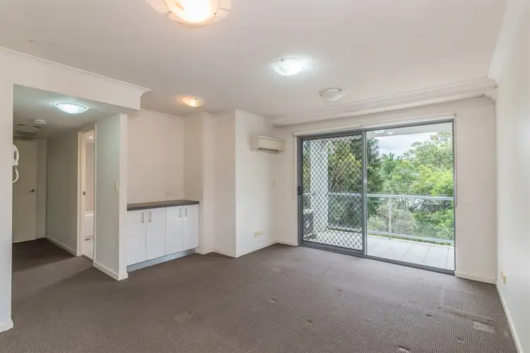 26/108 Nicholson Street, Greenslopes QLD 4120