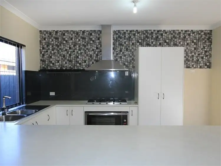 35 Serenity Street, Wellard WA 6170