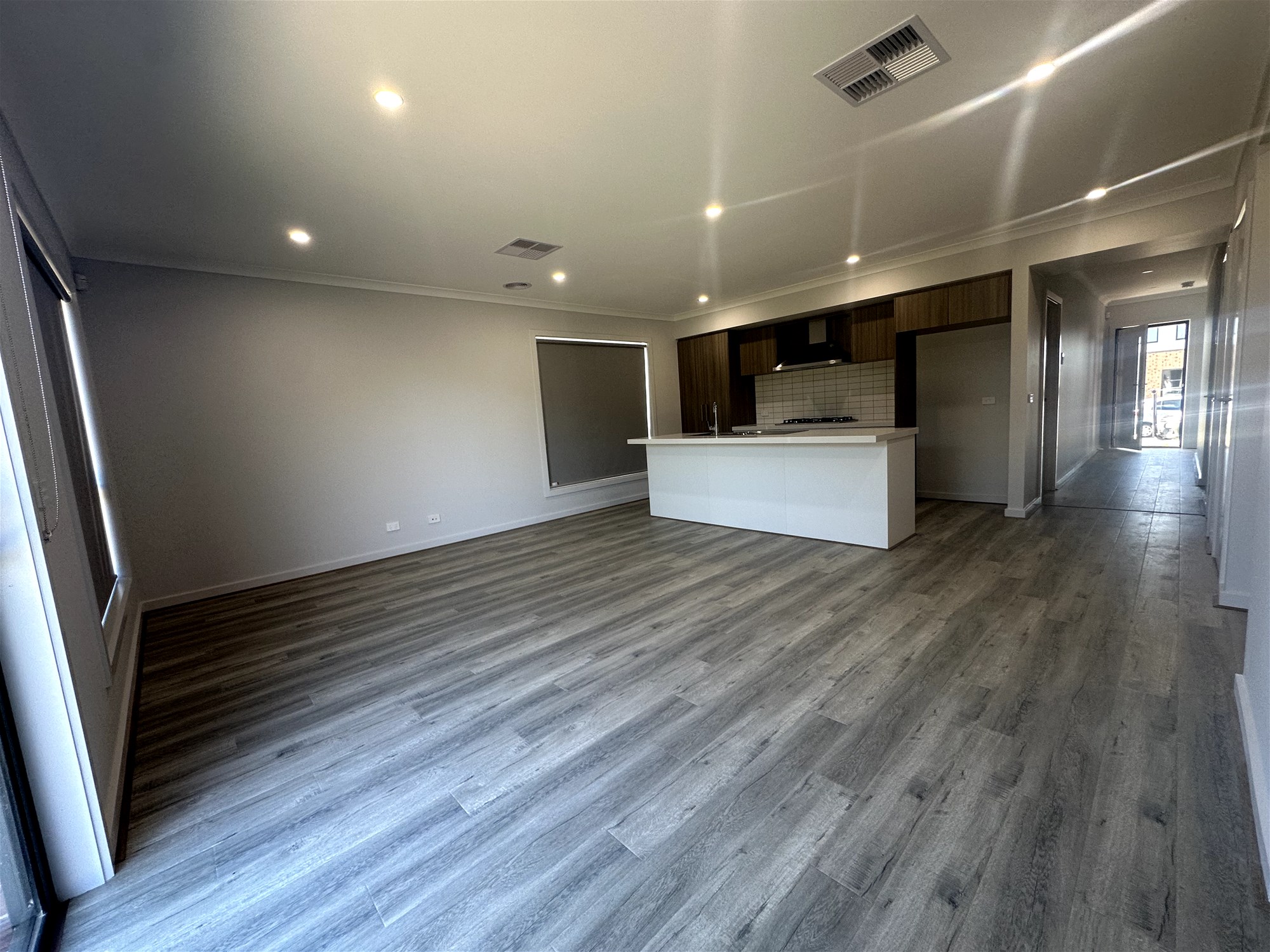 10 Fangorn St, Clyde VIC 3978