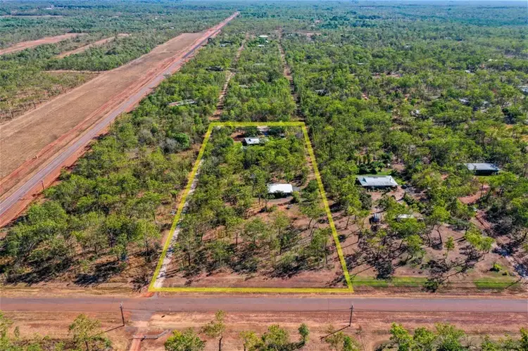 15 Malachite Rd, Lloyd Creek NT 822