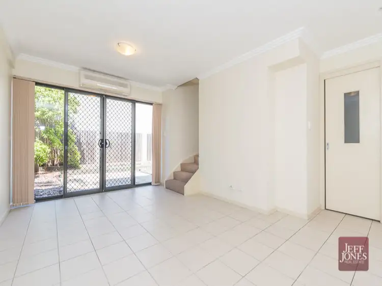 Second view of Homely townhouse listing, 6/127 Ekibin Road, Annerley QLD 4103