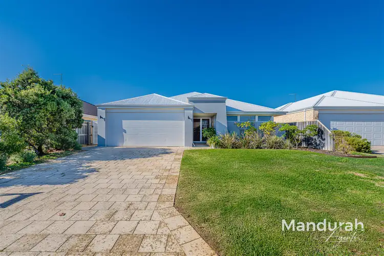 227 Peelwood Parade, Halls Head WA 6210