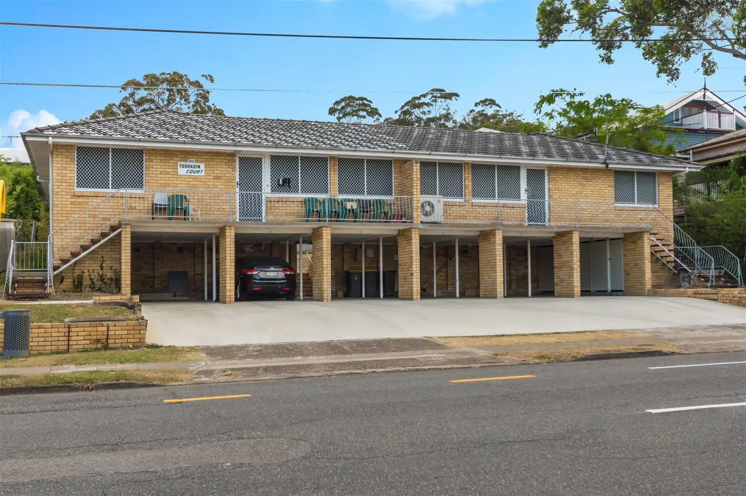 Main view of Homely unit listing, 2/96 Ridge Street, Greenslopes QLD 4120