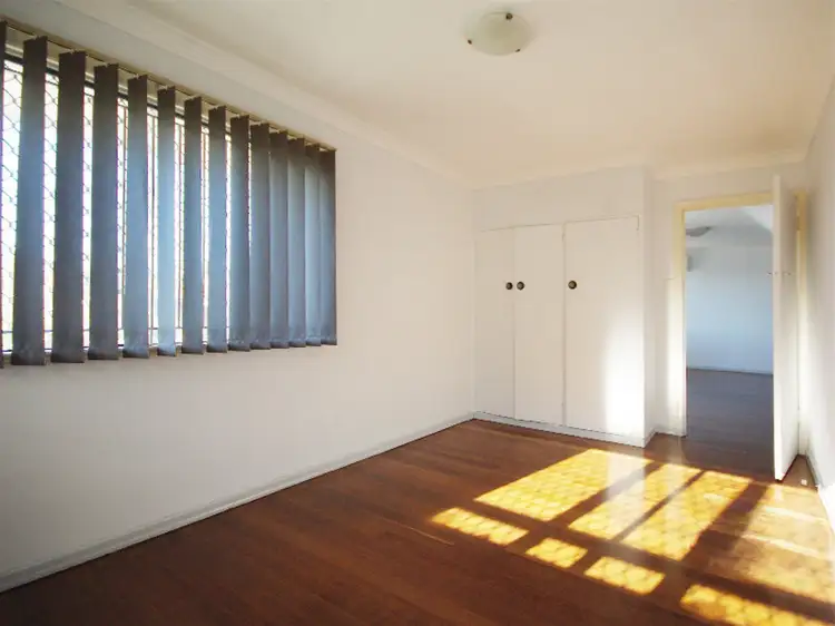 Fourth view of Homely unit listing, 2/96 Ridge Street, Greenslopes QLD 4120