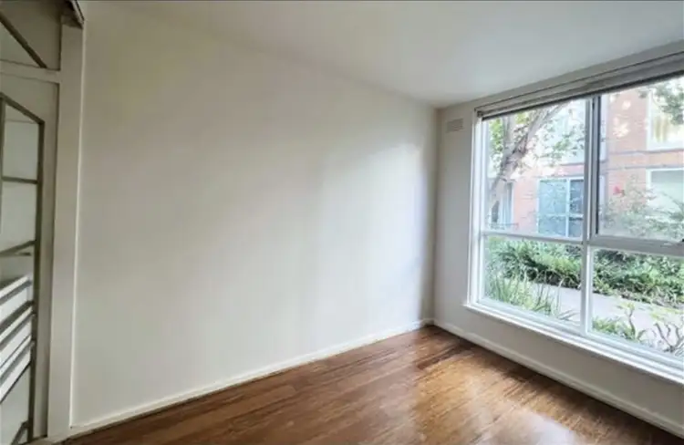 Third view of Homely apartment listing, 20/25 Robe Street, St Kilda VIC 3182