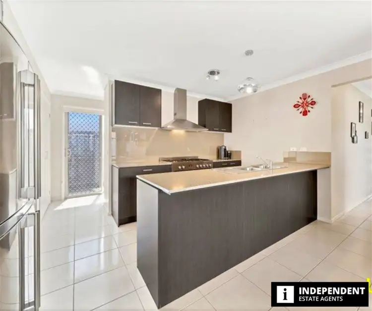 Sixth view of Homely house listing, 4 Winchcombe Way, Cranbourne North VIC 3977