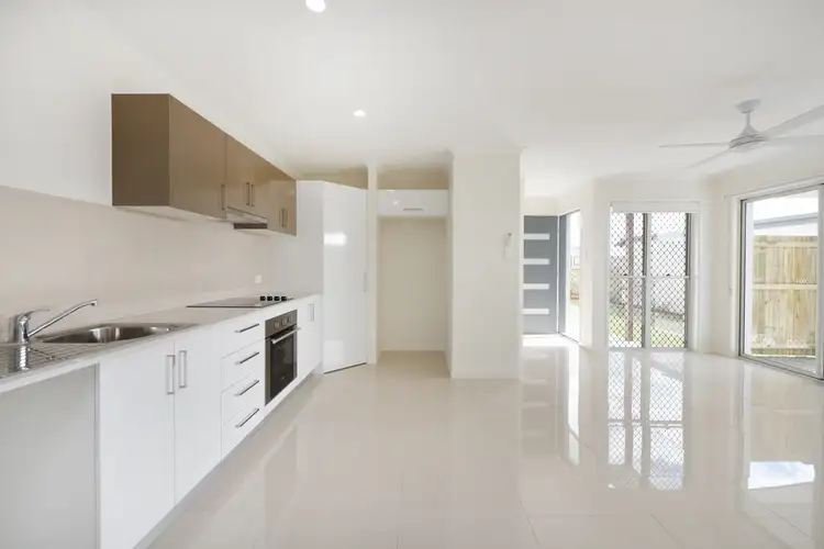 2/61 Adelaide Circuit, Baringa QLD 4551