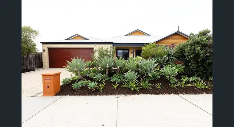 9 Blendon Ave, Ellenbrook WA 6069