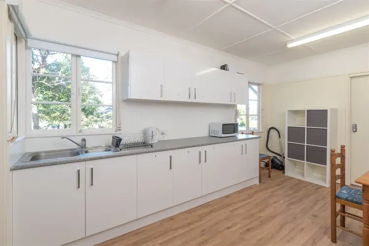 R4/92 Layard Street, Holland Park QLD 4121