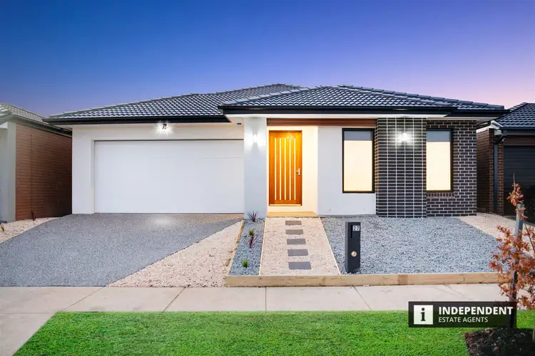 27 Saltgrass Avenue, Tarneit VIC 3029