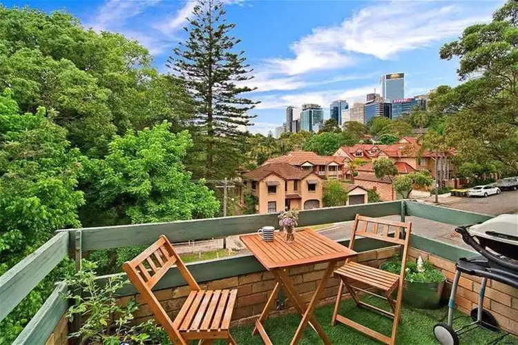 12/27a Eaton St, Neutral Bay NSW 2089