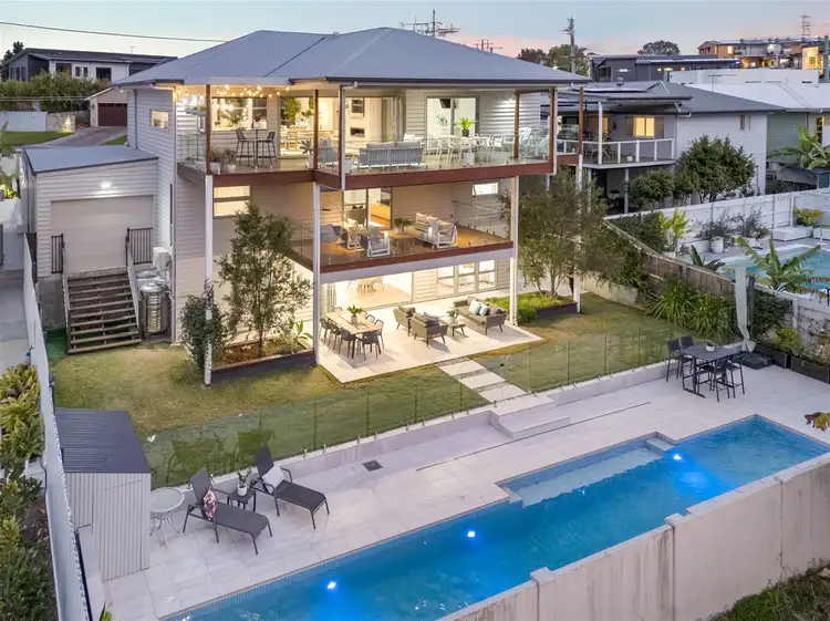 12 Errey Street, Camp Hill QLD 4152