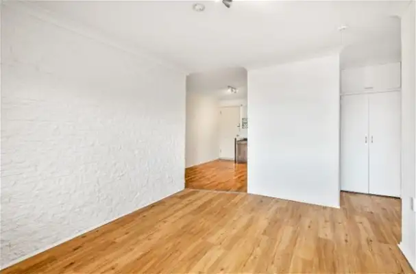 Fifth view of Homely unit listing, 4/96 Victoria Terrace, Greenslopes QLD 4120