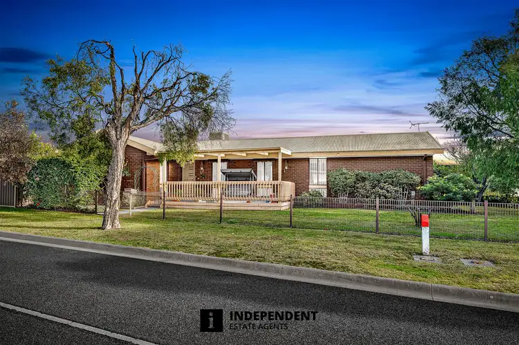 94 Sladen Street, Cranbourne VIC 3977