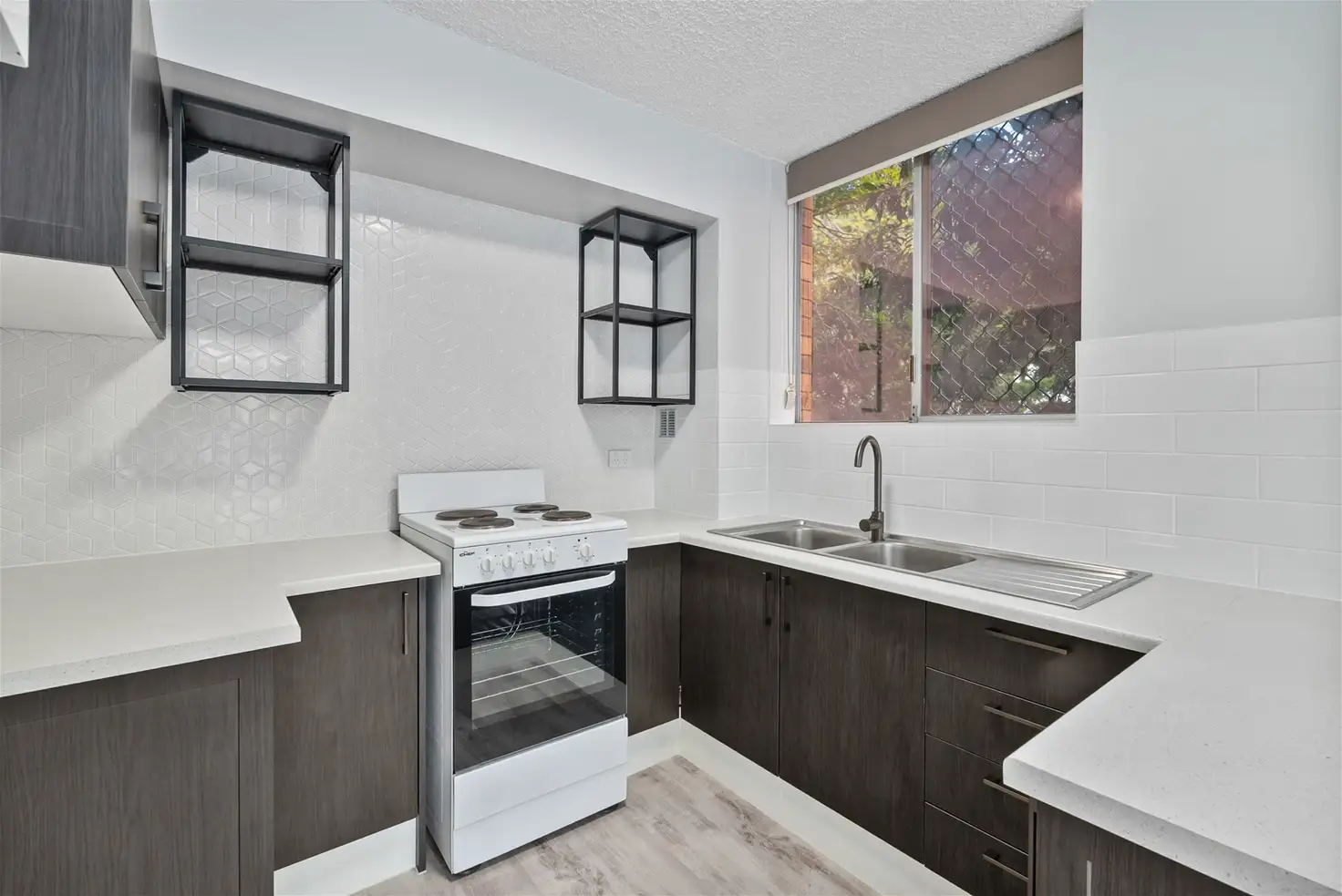 Main view of Homely unit listing, 3/96 Agnew Street, Norman Park QLD 4170