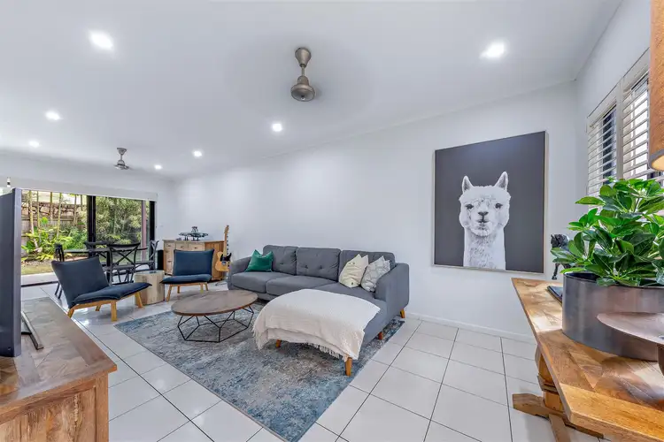 27/25 Abell Road, Cannonvale QLD 4802
