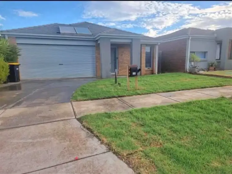 12 Colonus St, Kurunjang VIC 3337