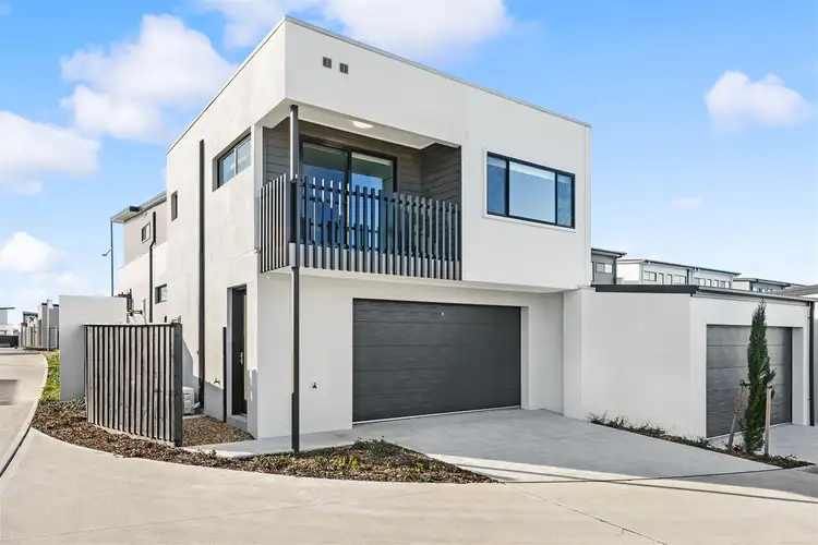 1 Plough Street, Oran Park NSW 2570