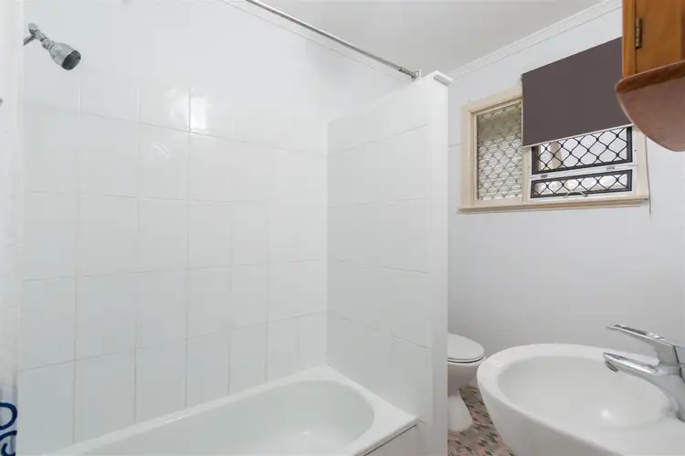 Fifth view of Homely unit listing, 3/96 Ridge Street, Greenslopes QLD 4120