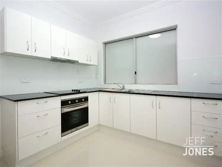 Main view of Homely studio listing, 4/12 Old Cleveland Road, Greenslopes QLD 4120