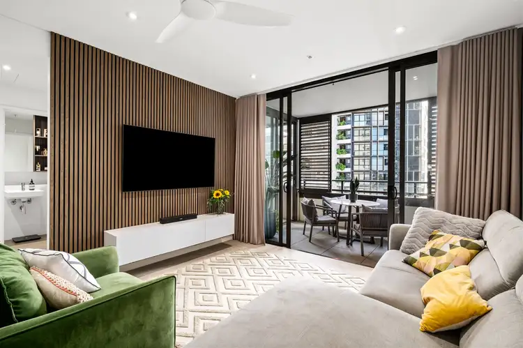 1112/12 Longland Street, Newstead QLD 4006