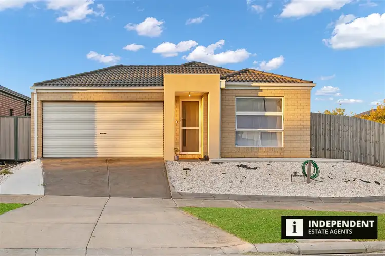 Main view of Homely house listing, 2 Phoenix Cct, Brookfield VIC 3338