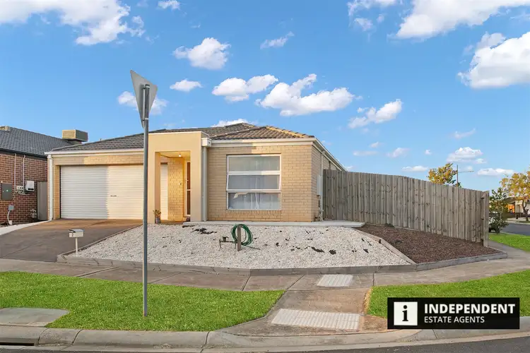Third view of Homely house listing, 2 Phoenix Cct, Brookfield VIC 3338
