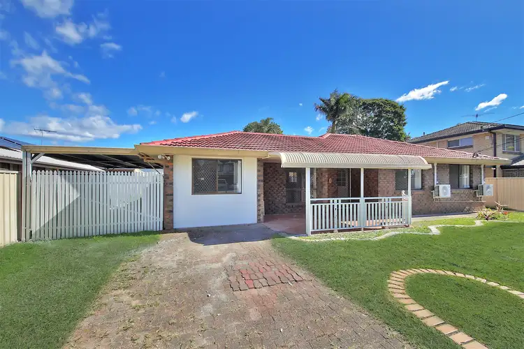 40 Whitcomb St, Hillcrest QLD 4118