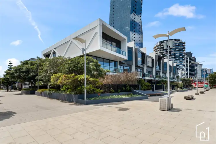 136 Newquay Promenade, Docklands VIC 3008