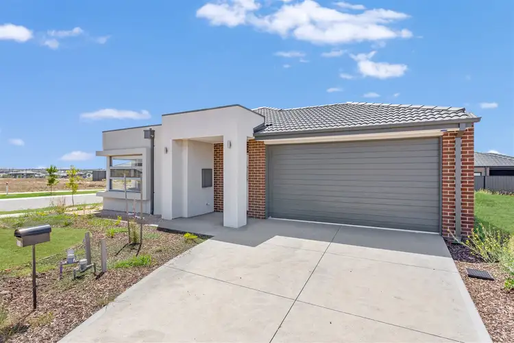25 Rhyolite Drive