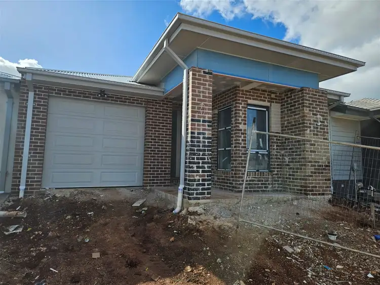 12 Rice Flower Crescent, Cobblebank VIC 3338