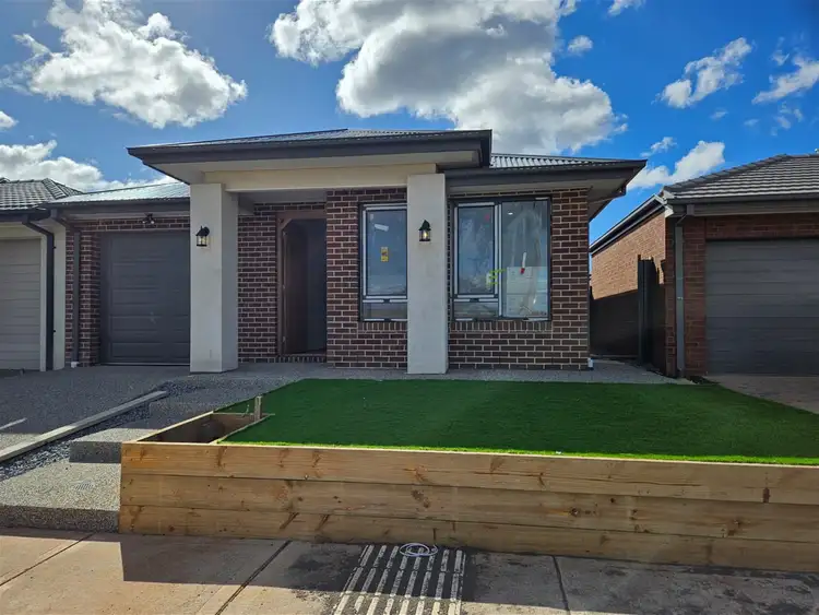 5 Sweet Way, Strathtulloh VIC 3338