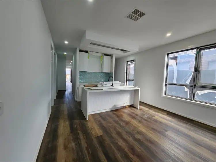 Fifth view of Homely house listing, 5 Sweet Way, Strathtulloh VIC 3338
