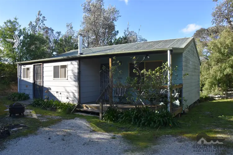 9 Sixth Street, Paradise Beach VIC 3851