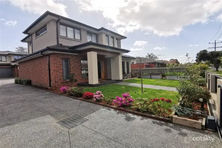 Main view of Homely townhouse listing, 1/37 Darling St, Hughesdale VIC 3166