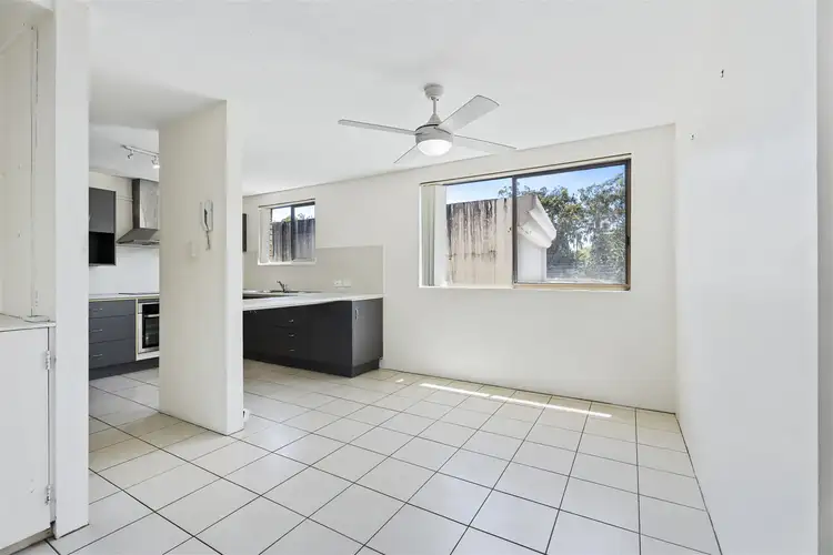 Fourth view of Homely unit listing, 3/16 ROSEWOOD AVENUE, Broadbeach QLD 4218