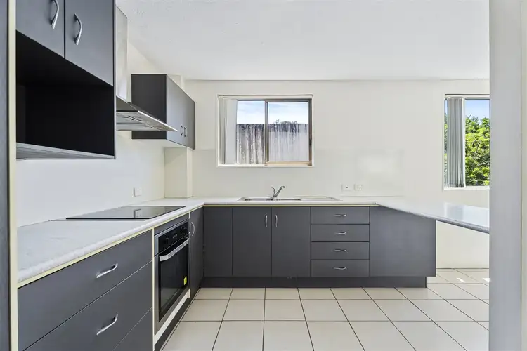 Fifth view of Homely unit listing, 3/16 ROSEWOOD AVENUE, Broadbeach QLD 4218