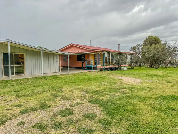 66 Hamilton Road, Dalveen QLD 4374