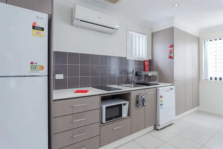 Fifth view of Homely unit listing, 16 Surbiton Court, Carindale QLD 4152